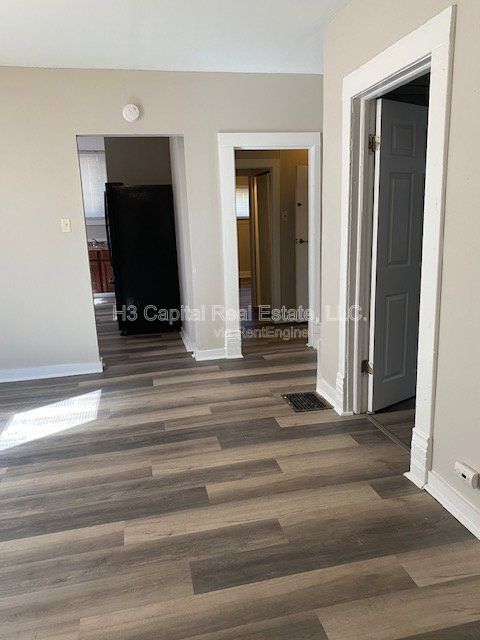 Building Photo - 2251 Delmar Ave