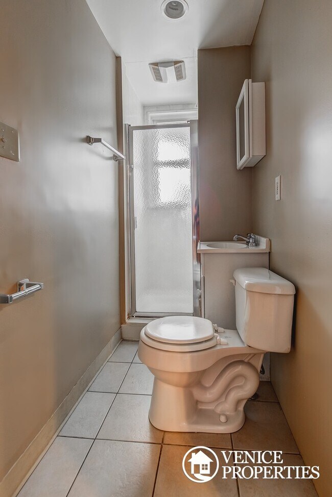 Building Photo - 4 Bedroom on OSU Campus