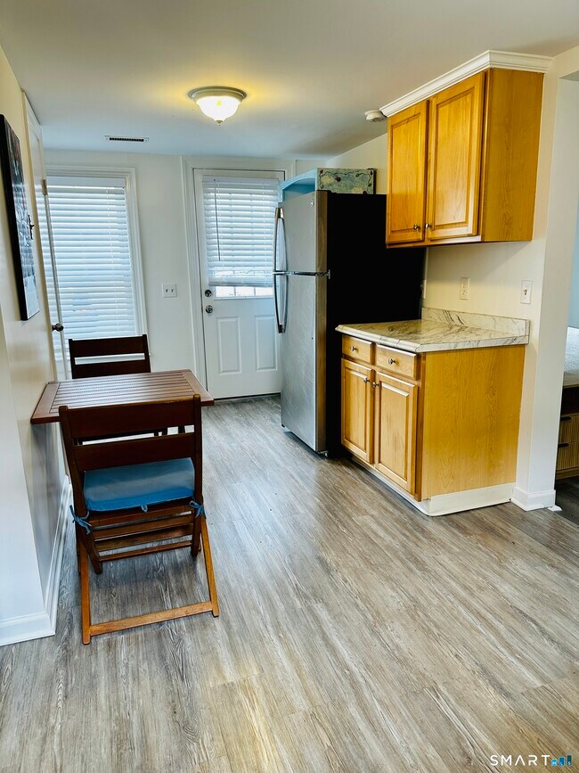 Building Photo - 59 Hanford Ave