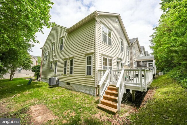 Building Photo - 7683 Henry Knox Dr