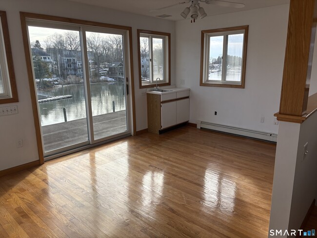 Building Photo - 52 Brown Rd