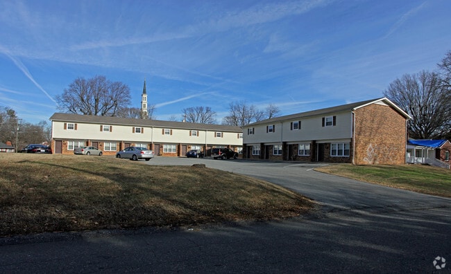 Building Photo - 402 N Myrtle School Rd