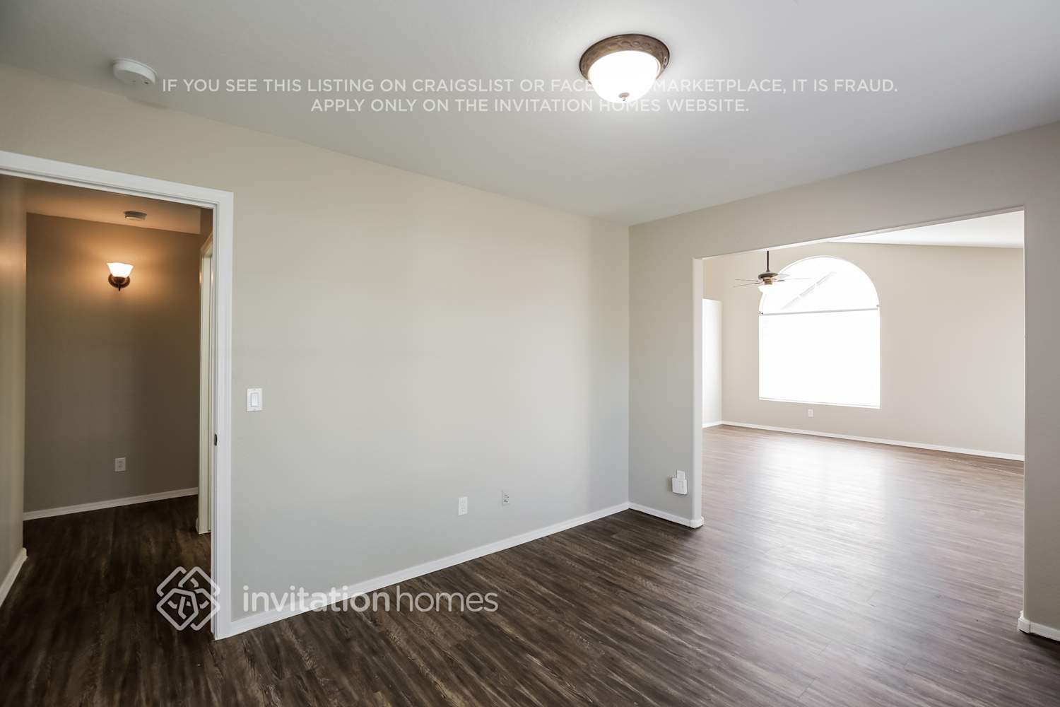 Building Photo - 4027 S Kirby St