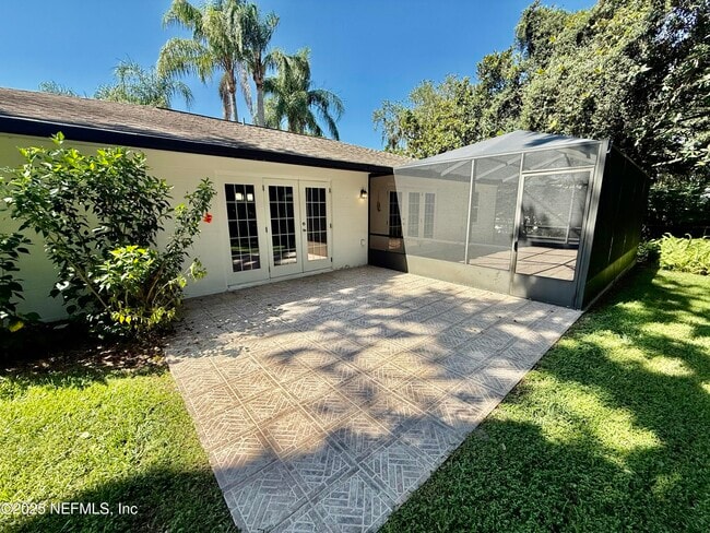 Building Photo - 1129 Alcala Dr