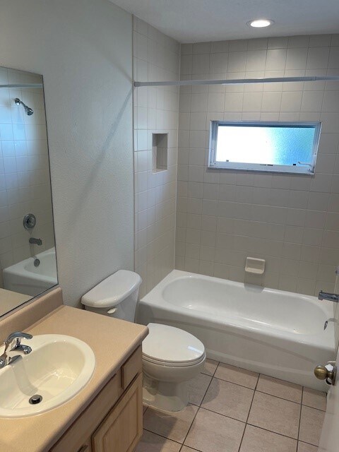 Building Photo - 1869 Highland Rd