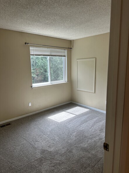 Building Photo - 6702 W 81st Ave