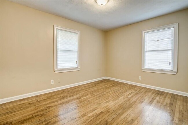 Building Photo - 2987 Belvedere Ln