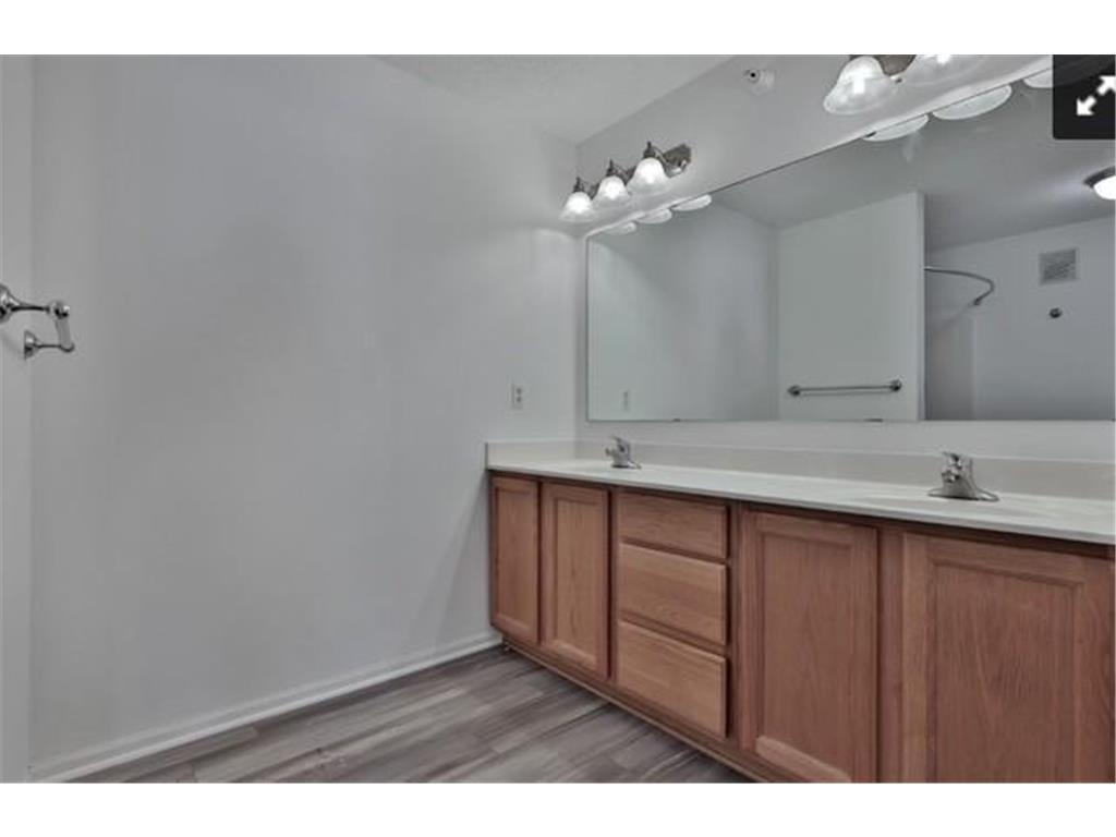 Building Photo - 13903 Erwin Ct