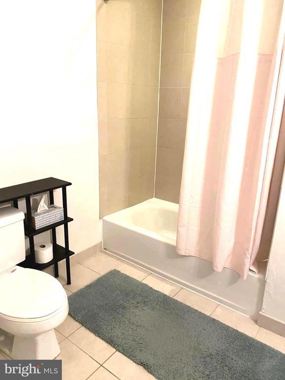 Building Photo - 1600 Arch St