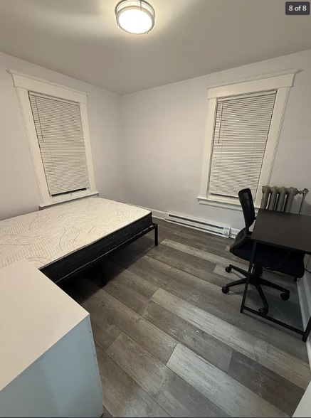 Building Photo - 11 Mather St