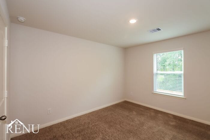 Building Photo - 10410 Sweetwater Creek Dr