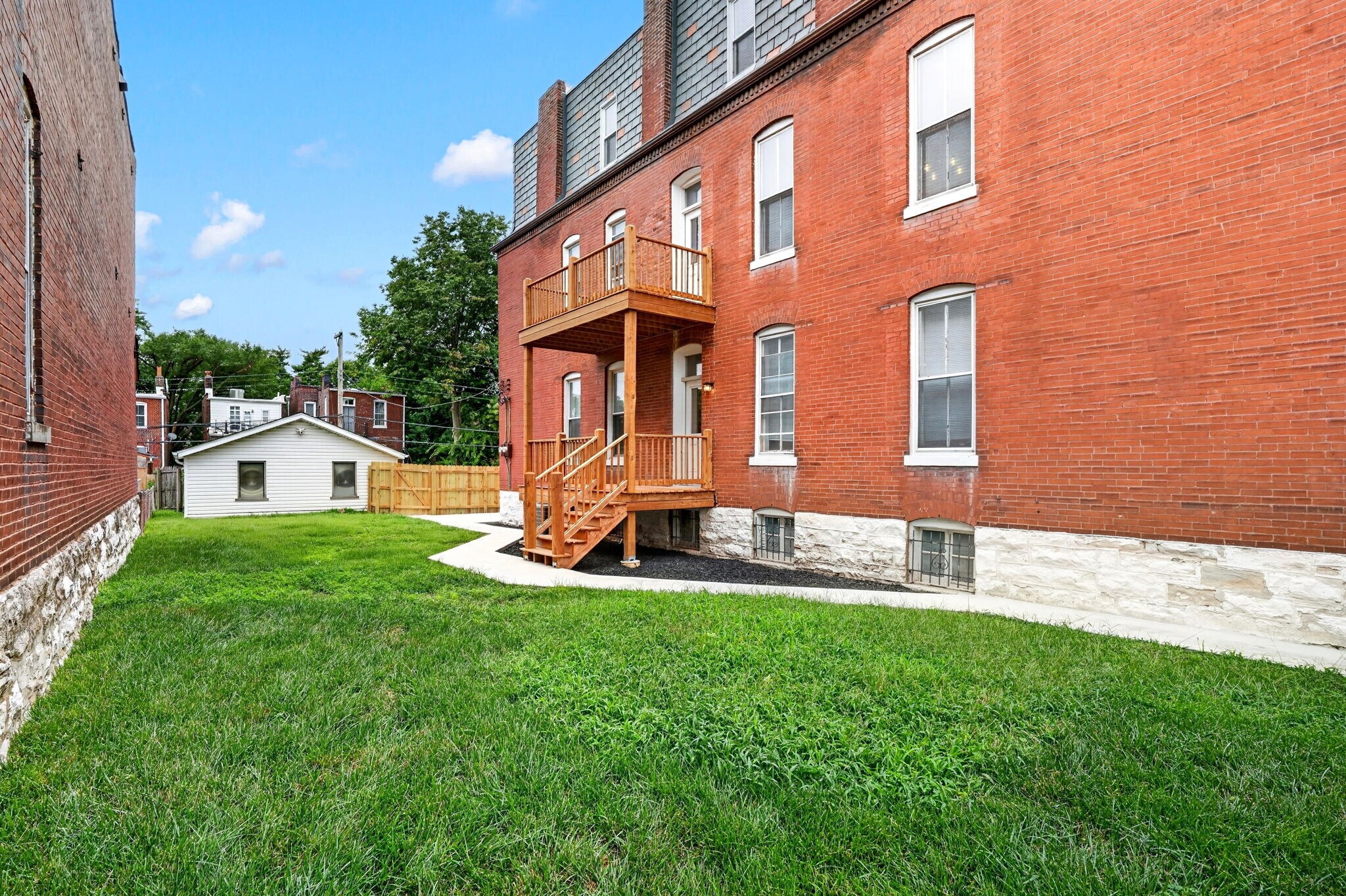 Building Photo - 2722 Armand Pl