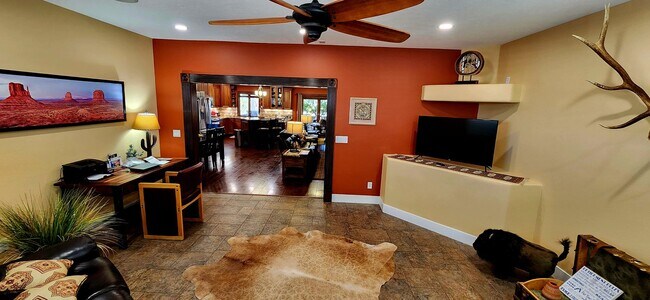 Building Photo - Nicely updated home in 45+ Active Adult Community of Leisure World. Available April 1st, 2026 to ...
