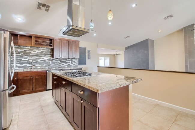 Building Photo - 4 Bedroom 3 Bathroom Single Family Home in...