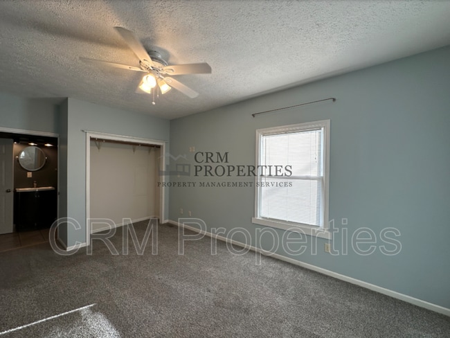 Building Photo - 414 W King St