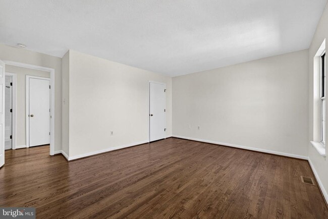 Building Photo - 352 Valley Mill Rd