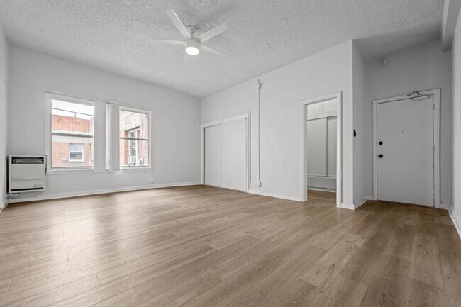 Building Photo - 751 Normandie Ave