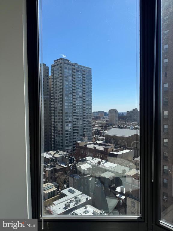 Building Photo - 2018 Walnut St