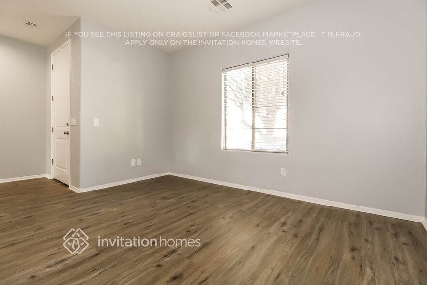 Building Photo - 10237 W Wier Ave