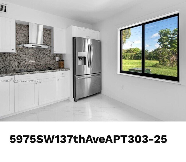 Building Photo - 5975 SW 137th Ave