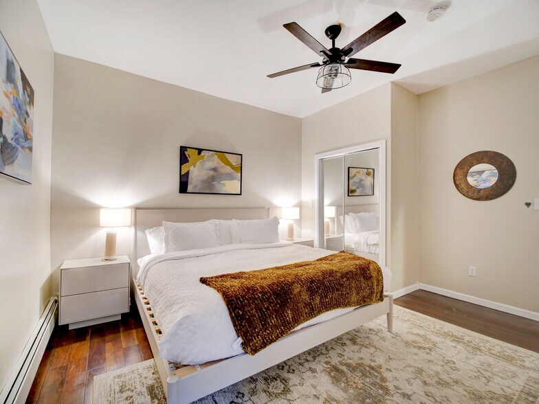 Building Photo - 24 Britton St