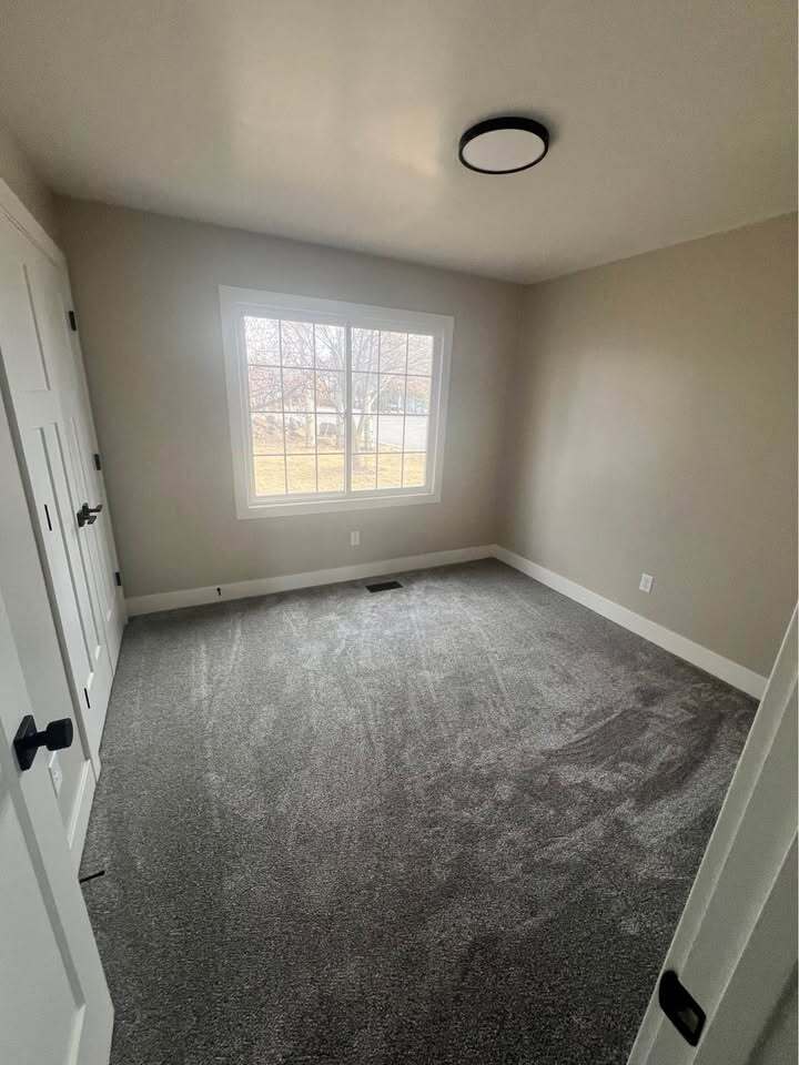 Building Photo - 643 N 2400 E