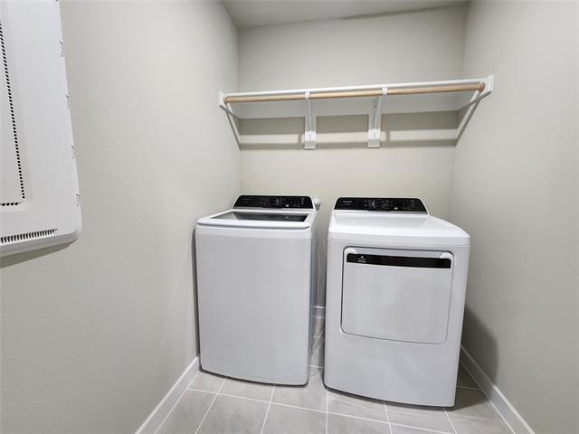 Building Photo - 607 Whispering Winds Trl