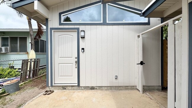 Building Photo - BRAND NEW 1 BED/1 BATH IN THE HEART OF KAILUA TOWN