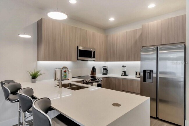 Building Photo - 17305 Hidden Forest Dr