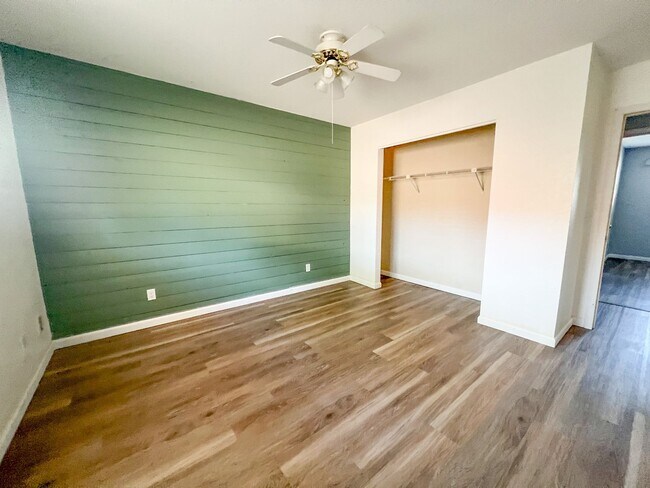 Building Photo - HOUSE - COTTONWOOD
