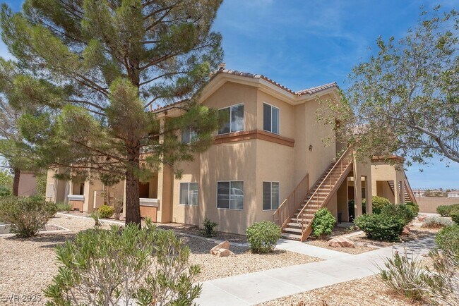 Building Photo - 1050 E Cactus Ave