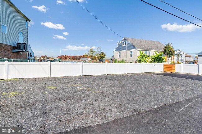 Building Photo - 6934 River Drive Rd