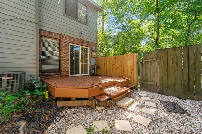 Building Photo - 30 Willowwood Cir