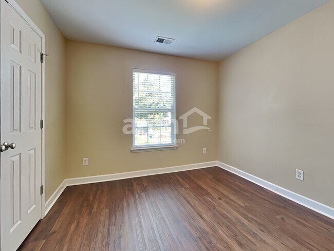 Building Photo - 3048 Argyll Dr