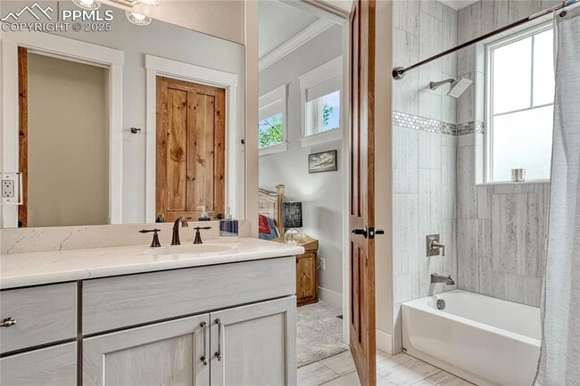 Building Photo - 1183 2nd St