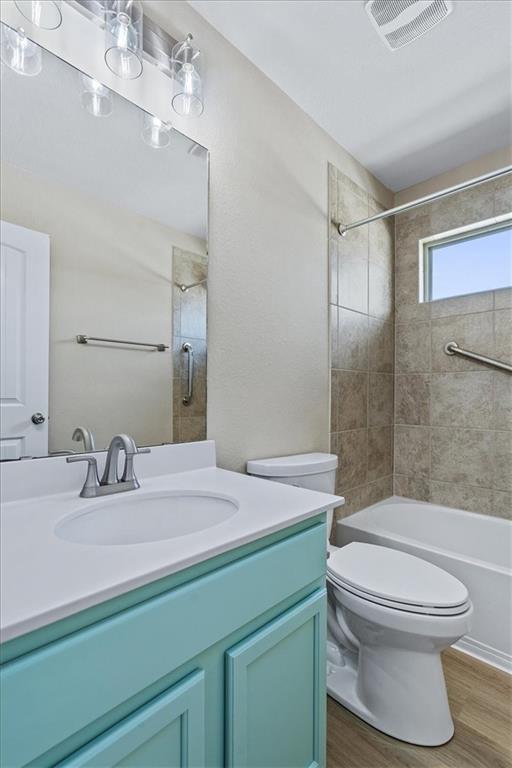 Building Photo - 519 Pinnacle Dr