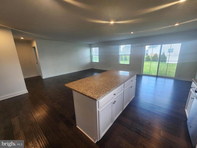 Building Photo - 771 Switchgrass Ct