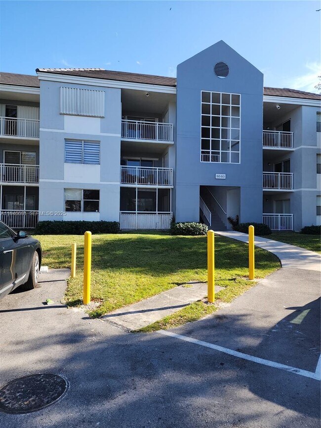 Building Photo - 8640 SW 212th St