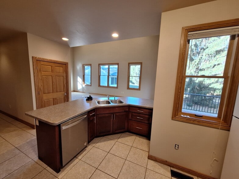 Building Photo - 1338 Haley Ct