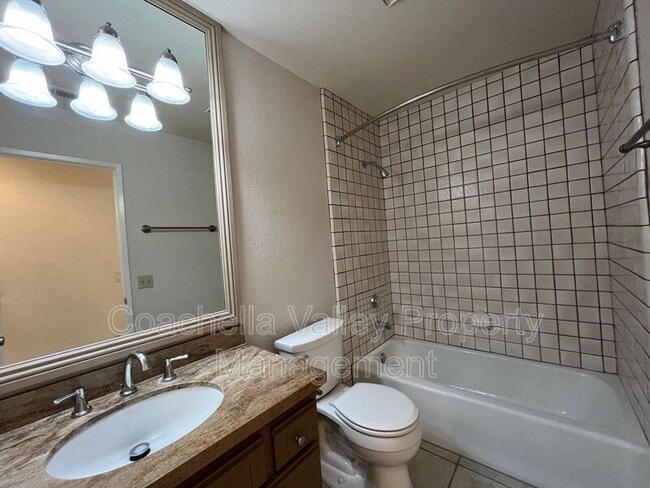 Building Photo - 43851 Vía Granada