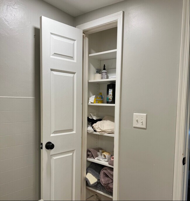 Building Photo - 2633 Fillmore St