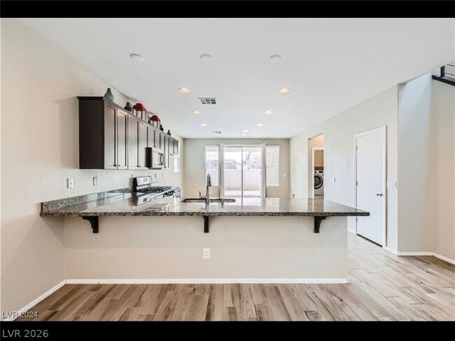 Building Photo - 43 Heathrow Lake Ave