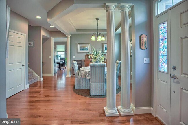 Building Photo - 4755 Laurel Valley Ln