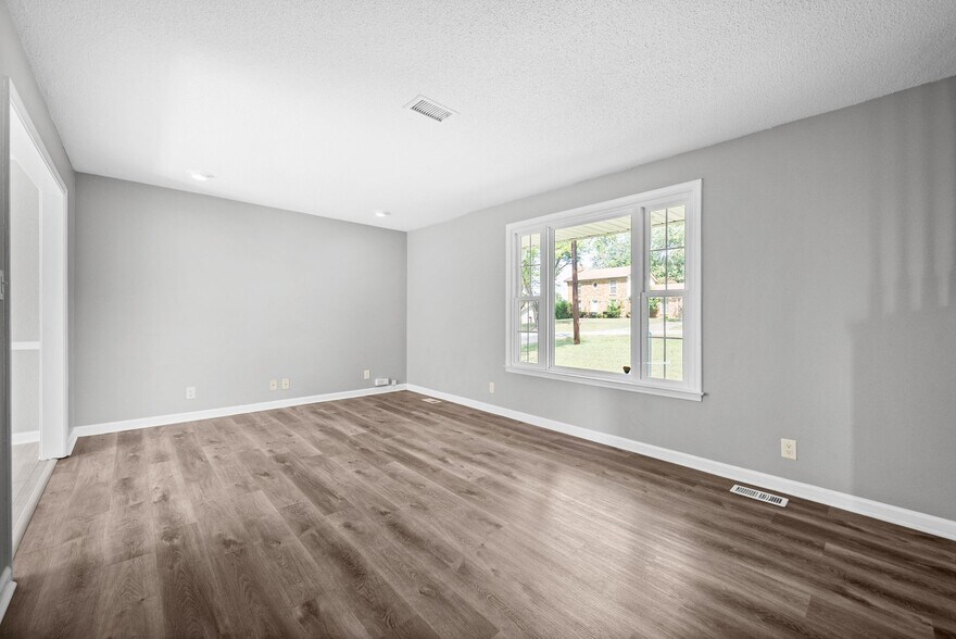 Building Photo - 718 Jace Dr