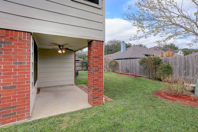 Building Photo - 3126 Pebble Bay Dr