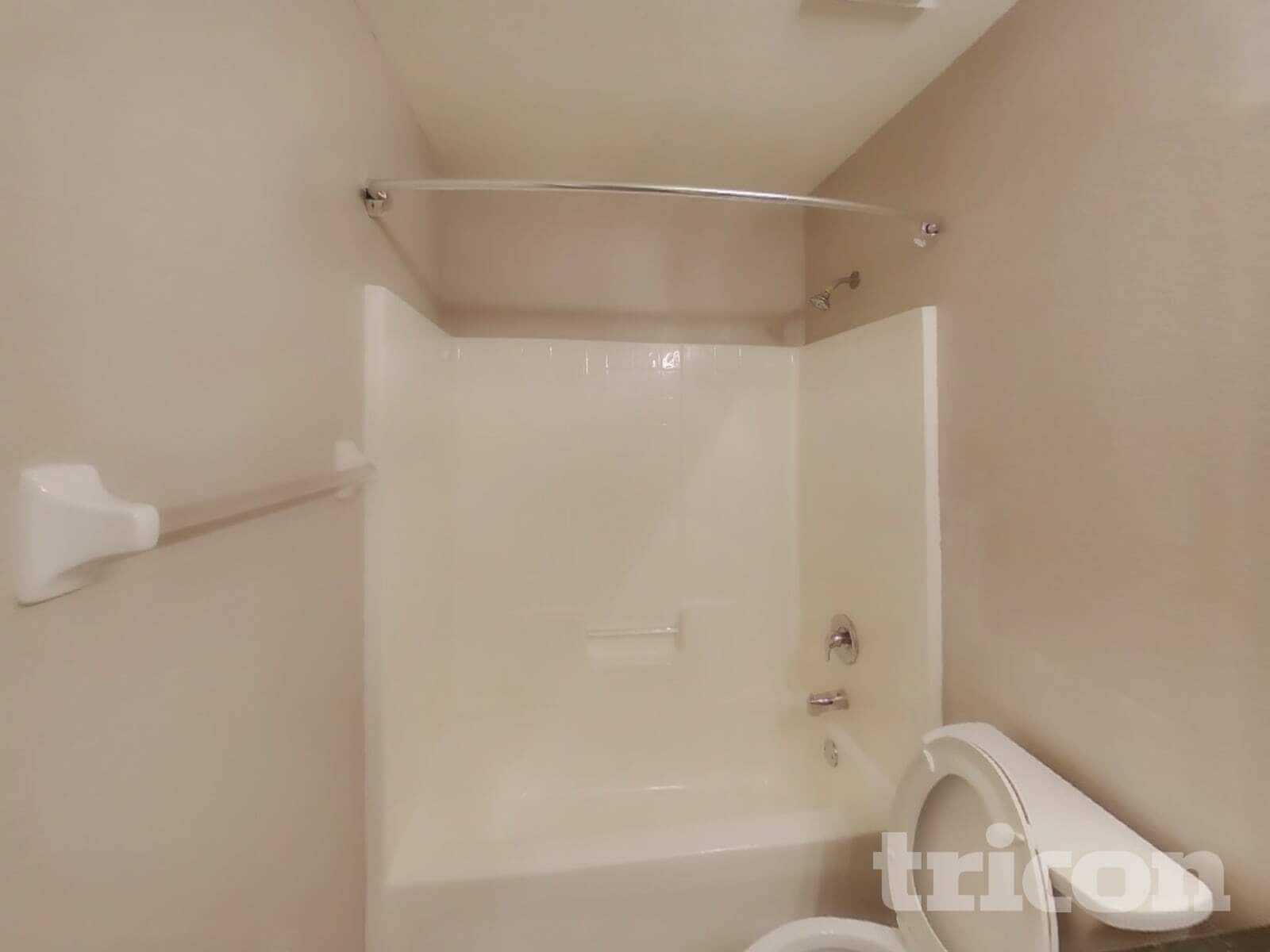 Building Photo - 39 Balsam St