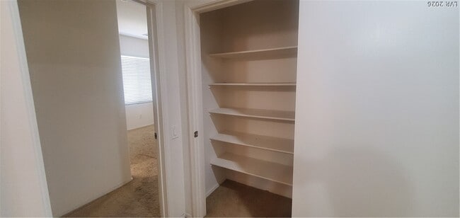 Building Photo - 6868 Sky Pointe Dr