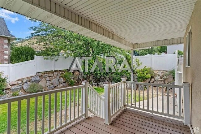 Building Photo - 154 W 1100 N