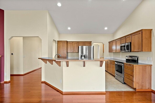 Building Photo - Beautiful Single-Story Olympia Home with Dog Wash, Garden Beds & Thoughtful Layout