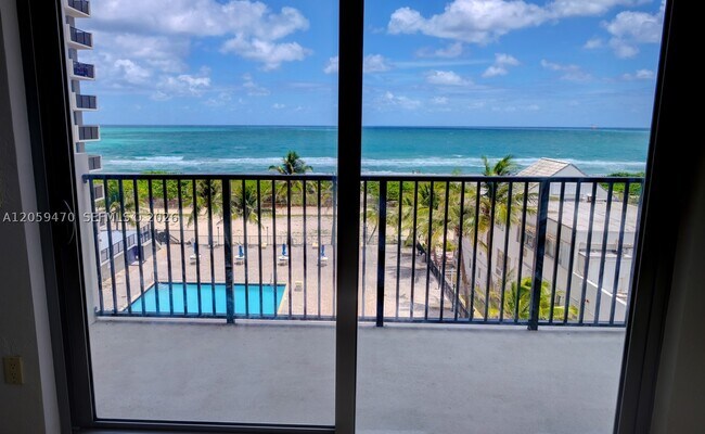Building Photo - 9273 Collins Ave